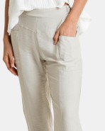 Pantalón tobillero de mujer en color beige