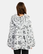 PONCHO DE MUJER EN TEJIDO POLAR ESTAMPADO